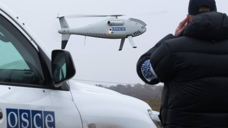Donbas에서 OSCE 무인 항공기에 발사 된 우크라이나 군대