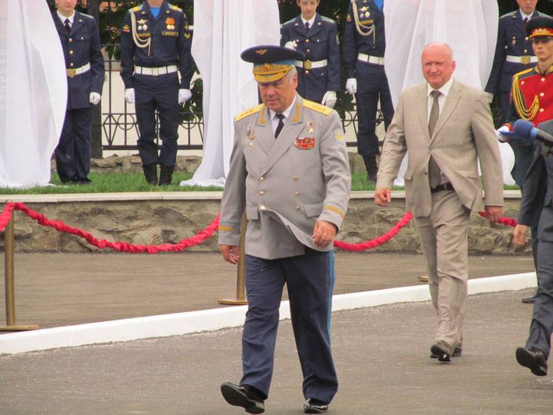 Medios de comunicación: Viktor Bondarev abandona el puesto de comandante en jefe de las Fuerzas Espaciales Rusas