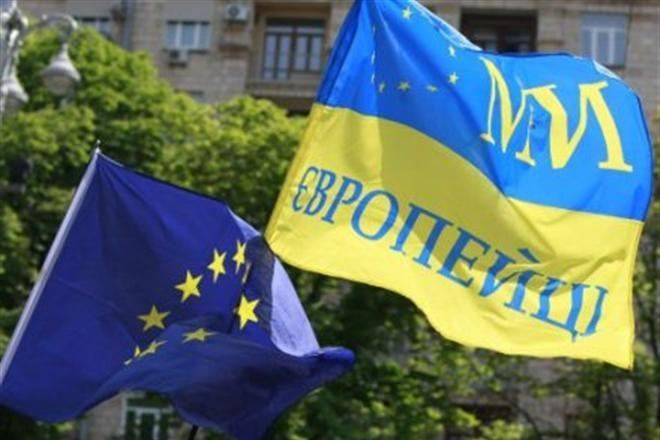 AB Konseyi nihayet Ukrayna ile ortaklık anlaşmasını onayladı