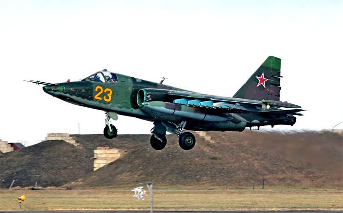 Armored front attack aircraft Su-25. Infographics