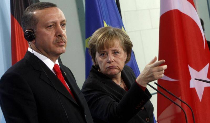 ألمانيا تستعرض العلاقات مع تركيا