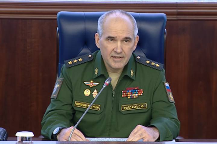 रूसी रक्षा मंत्रालय ने सीरिया की स्थिति पर एक संक्षिप्त वार्ता की
