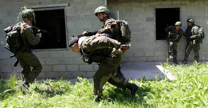 Русский спецназ взял на абордаж катер «террористов» в Киргизии