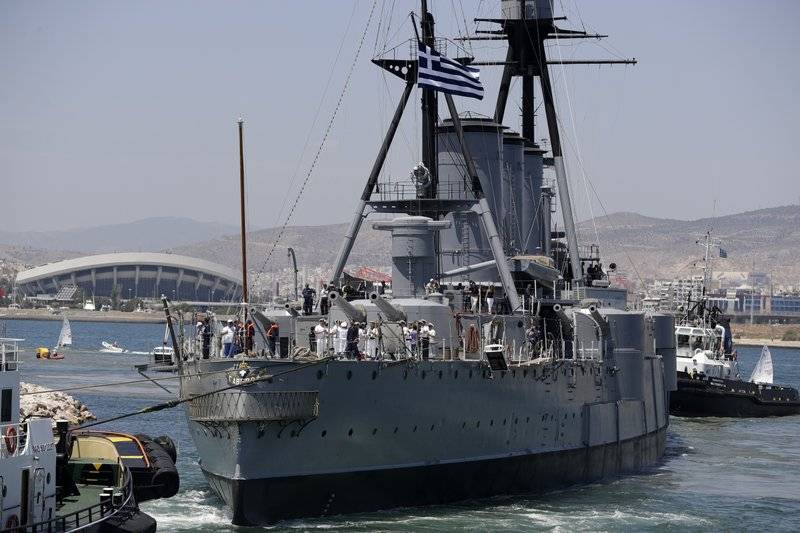 Броненосный крейсер ВМС Греции "Георгиос Авероф" завершил ремонт