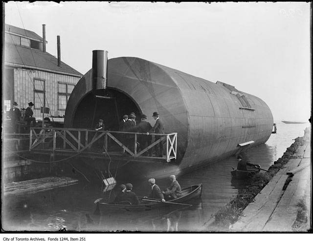 Експериментални брод Кнапп Роллер Боат (Канада)
