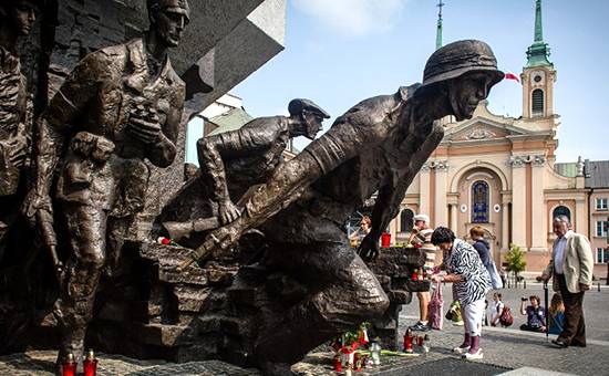 Warschau beschuldigte Russland, die Geschichte gefälscht zu haben