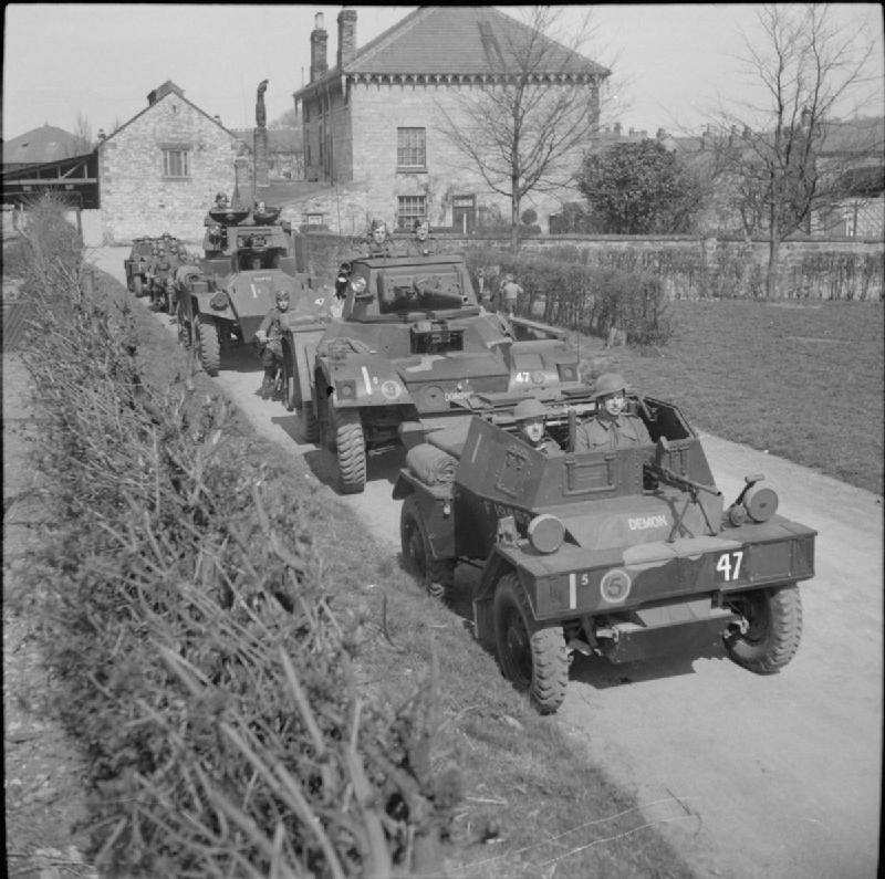द्वितीय विश्व युद्ध के पहिया बख्तरबंद वाहन। 15 का हिस्सा। डेमलर स्काउट कार (डिंगो) और डेमलर बख्तरबंद कार बख्तरबंद वाहन
