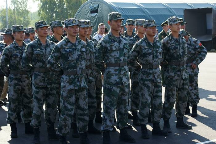 La Cina ha accusato il Giappone di aver tentato di denigrare il suo esercito