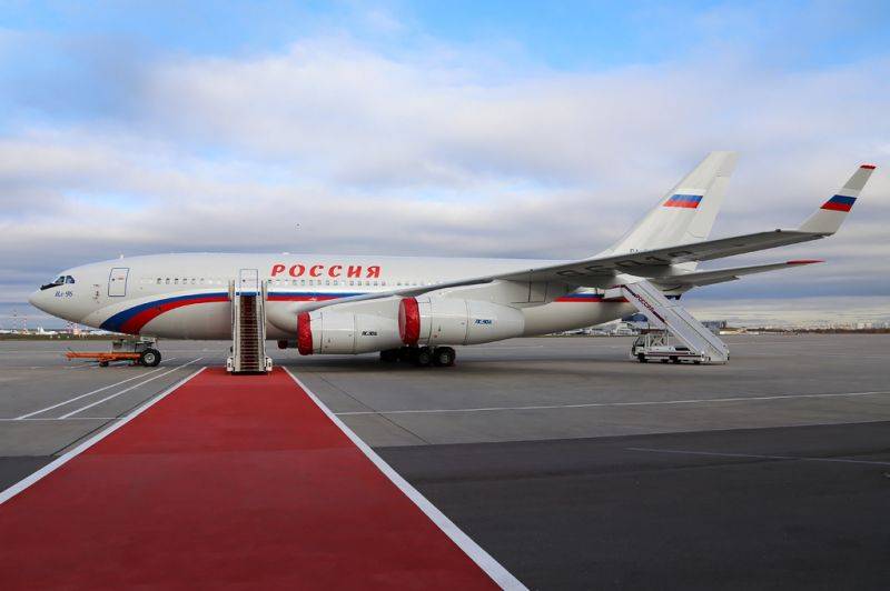 Uçuş ekibi "Rusya" da tutuklandı