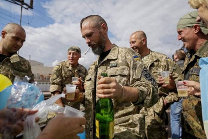 在乌克兰国民警卫队创建“反酒精”公司