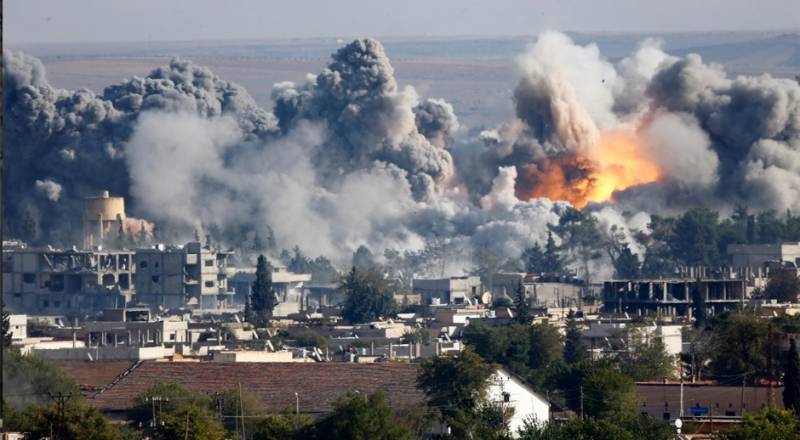 A coalizão americana massacrou mais de 80 civis em Hasek e Raqqa