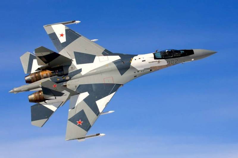 Su-35 multipurpose fighter. Infographics
