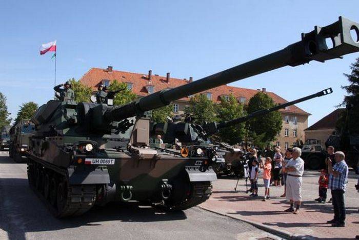 Armed Forces of Poland adopted the first division of self-propelled howitzers "Crab"