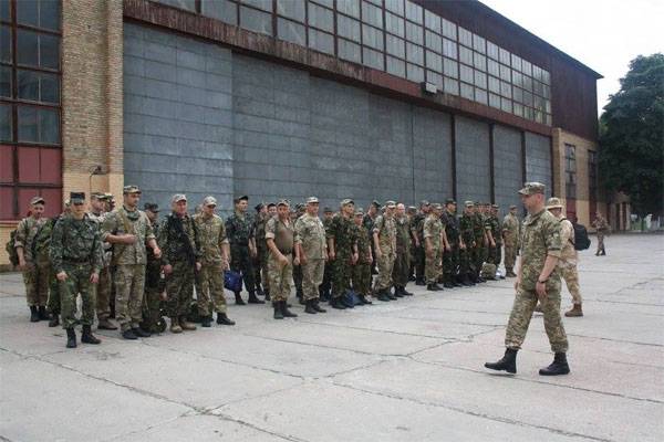 Forças armadas das Forças Armadas da Ucrânia dispararam contra o avião sobre Balakleia