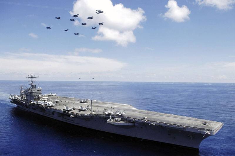 Il Pentagono ha deciso di "spaventare" Irma con un gruppo di portaerei?