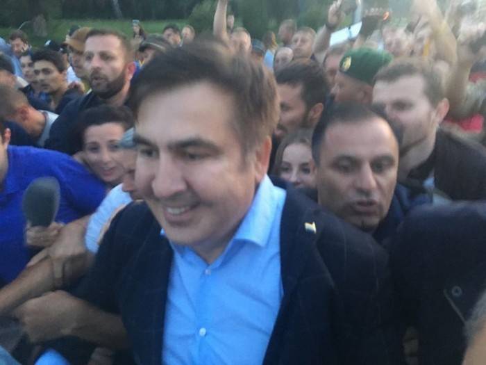 Saakashvili avançou para a Ucrânia