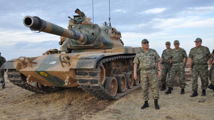 L'esercito turco inizia esercitazioni militari al confine con il Kurdistan iracheno