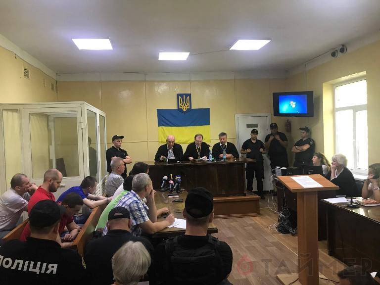 Nella regione di Odessa per mano dei radicali 35 ha sofferto gli agenti delle forze dell'ordine