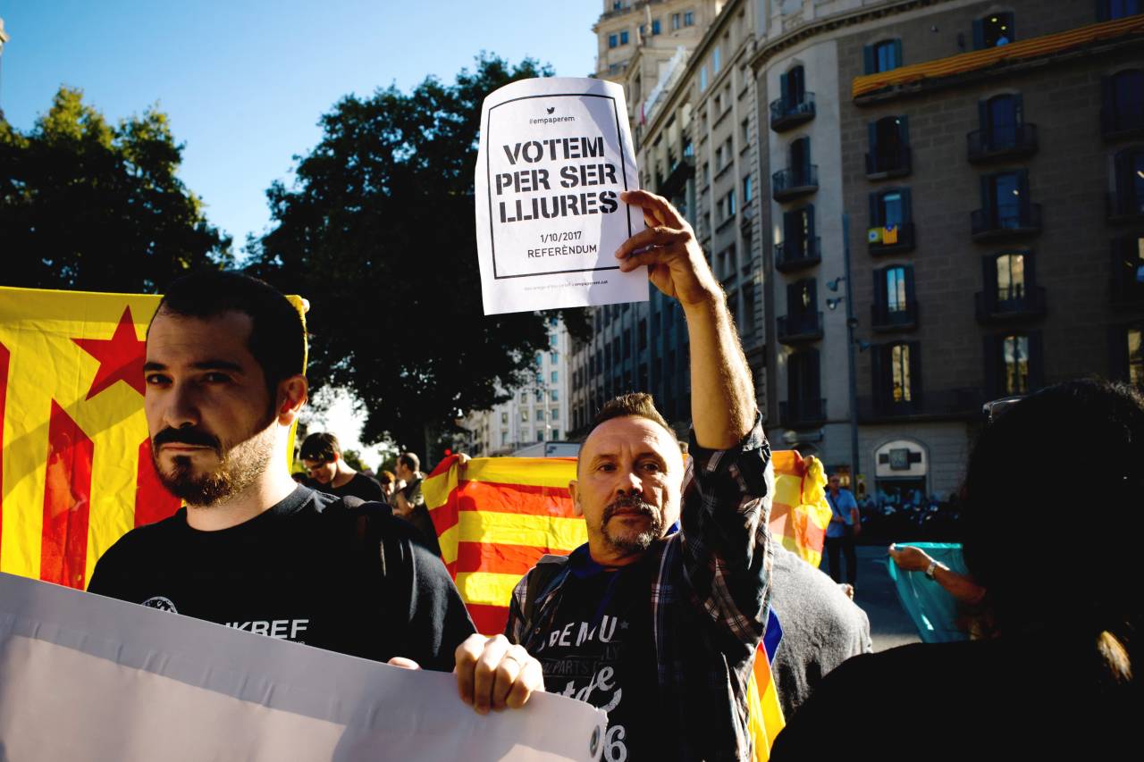Сми испании. Испанские СМИ. Испания СМИ. Фото испанских СМИ. Свобода прессы в Испании.