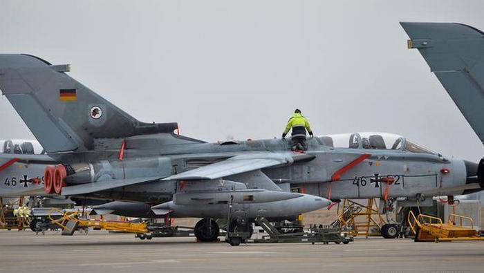 Bundeswehr는 터키 기지 "Incirlik"에서 파견대를 철수했습니다.