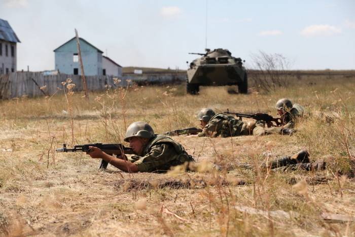 Stavropol Territory에서 처음으로 시리아 시나리오에 따라 군사 훈련이 열립니다.