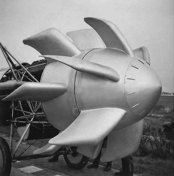 A.Ya가 설계 한 프로펠러 데커 (네덜란드)