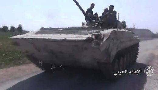 Deir ez-Zorで発見された装甲偵察車両