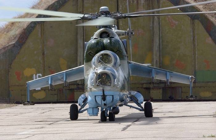 Helicópteros russos consertaram o Mi-24P para a Força Aérea de Mianmar