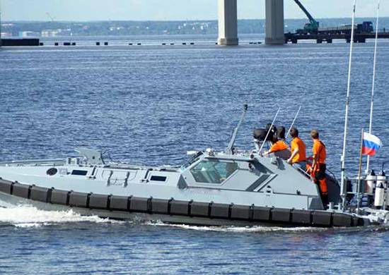 In Kronstadt, the newest assault boat was involved in the exercise