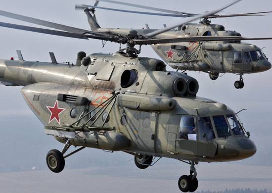 Acerca de 20, las tripulaciones del Mi-8AMTSH lanzaron un ataque con cohetes al "enemigo" en la región de Rostov