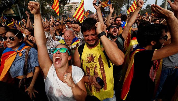 Spanish authorities decided to dissolve the Parliament of Catalonia