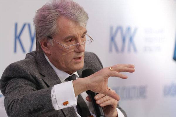 Yushchenko citó el ejemplo de Stalin e Israel para las actuales autoridades ucranianas.