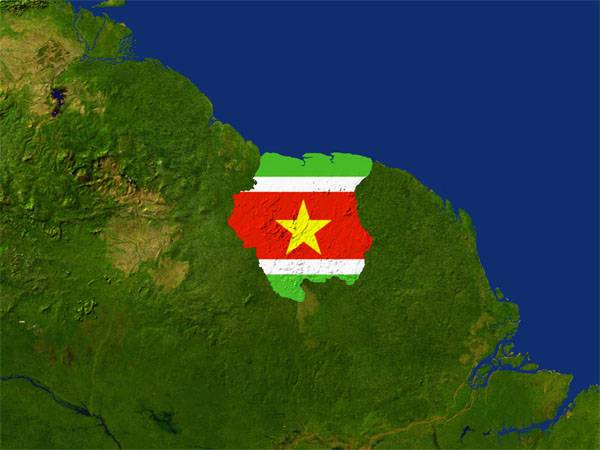 Suriname retirou a decisão de reconhecer a independência de Kosovo