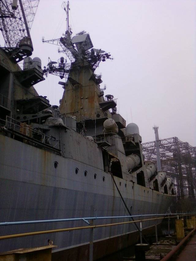 Cruiser "Ukraine" ravaged a large shipbuilding enterprise