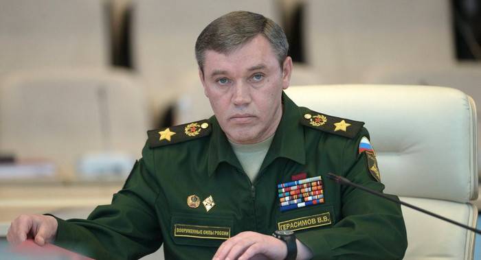 Sztab Generalny: samowystarczalne zgrupowanie wojsk utworzone na Krymie
