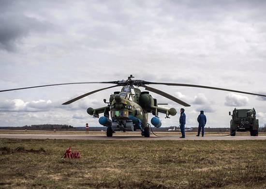 El primer lote de helicópteros Mi-XNUMHUB transferido a las tropas