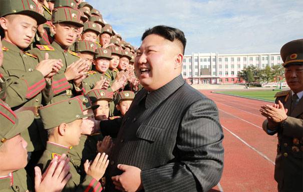 한국 언론은 북한 군인의 부상에 대한 세부 정보를 발표합니다.