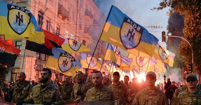 Spiegel: Azov quiere "conquistar Europa" con la ayuda de radicales locales