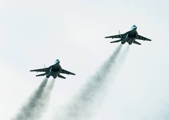 Crews of the MiG-29SMT carried out ultra-long flights