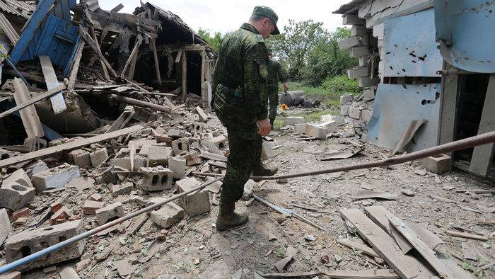 DNR : Donbass 상황에서 "반환의 지점"에 가깝습니다.