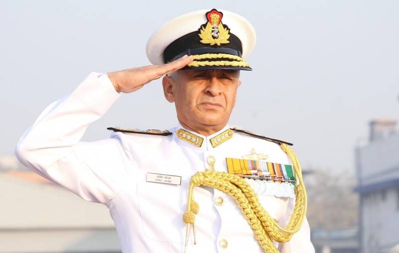 Tổng tư lệnh Hải quân Ấn Độ thăm nhà máy đóng tàu Pháp Naval Group
