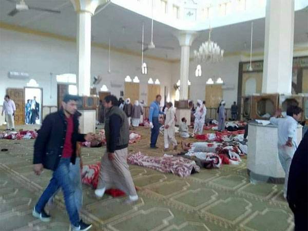 El ataque terrorista en la mezquita de Egipto se hizo cargo de las vidas de 50