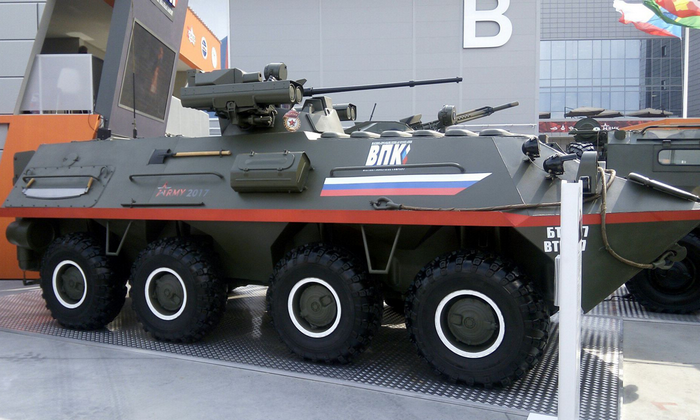 Le nouveau BTR-87 sera transformé en un pistolet automoteur à roues légères