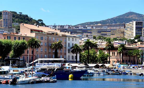 Korsika bereitet einen Brief an Paris für die Unabhängigkeit von Frankreich vor