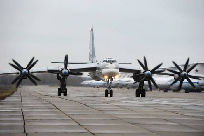 Ryska strategiska bombplan gör ett besök i Indonesien