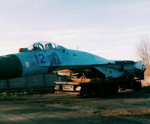 Ucrânia pretende retornar à operação de caças Su-27