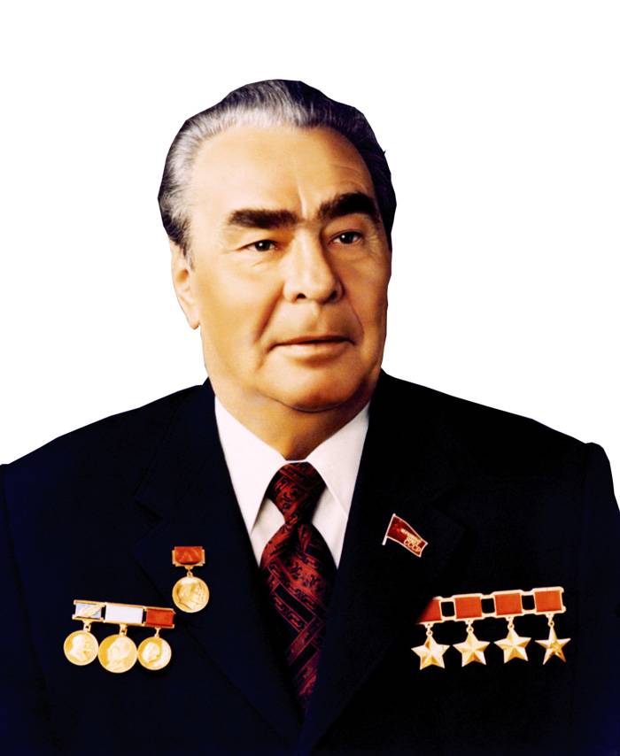Брежнев председатель совета. Брежнев 1952.