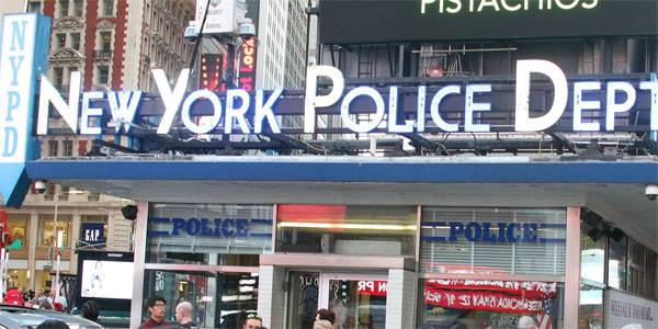 New York'ta bir otobüs istasyonunda patlama