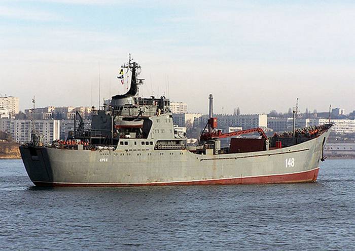 수리 후 BDK 흑해 함대 "Orsk"가 전투 훈련 임무를 수행하기 시작했습니다.