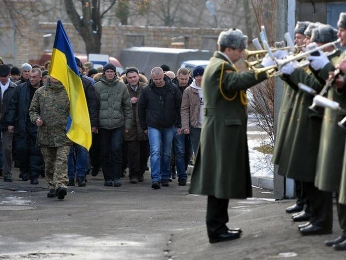 Die Streitkräfte der Ukraine gaben bekannt, dass 70 % der Wehrpflichtigen nicht erschienen seien